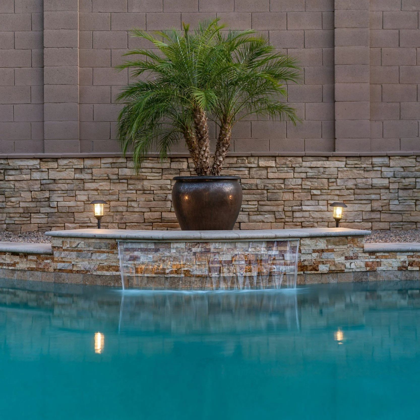 The Timeless Appeal Of Stacked Stone For Walls And Accents