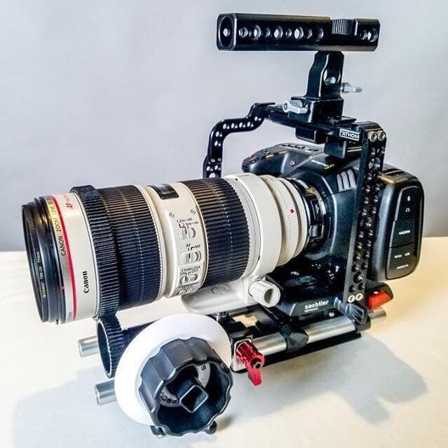 BMPCC4k, Fathom Camera Cage One, Canon 70-200mm f2.8L II, Metabones Speedbooster XL, Sachtler Ace baseplate, Zacuto lens support, Wooden Camera nato top handle, DFocus follow focus

Build by @fathomcamera 
DM me photos of your rigs including product 