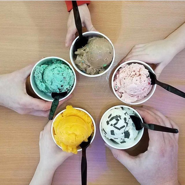 #Repost @subzerokingwood
・・・
Sunday Funday! Get 3 Mix-ins and the 4th one is Free! #subzeroicecream  #nitrogenicecream #subzerokingwood #Kingwoodspecials #sundayfunday #icecream #kingwood