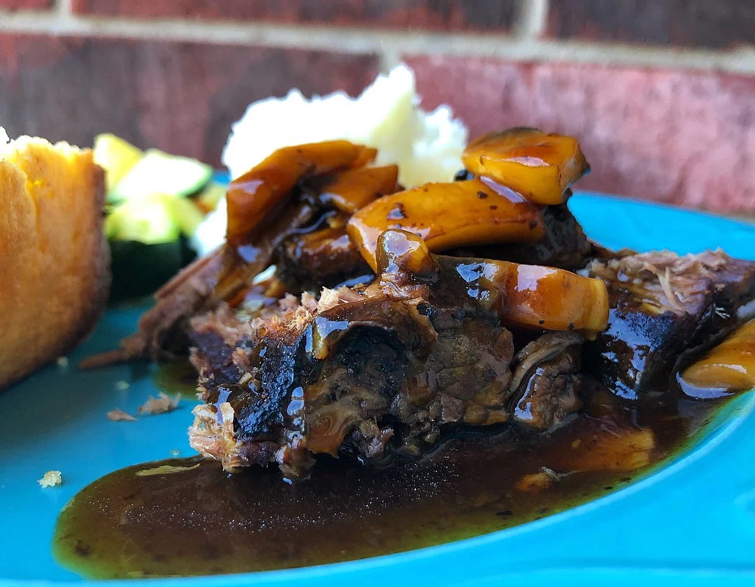 Balsamic Beef Roast with Mushroom Sauce