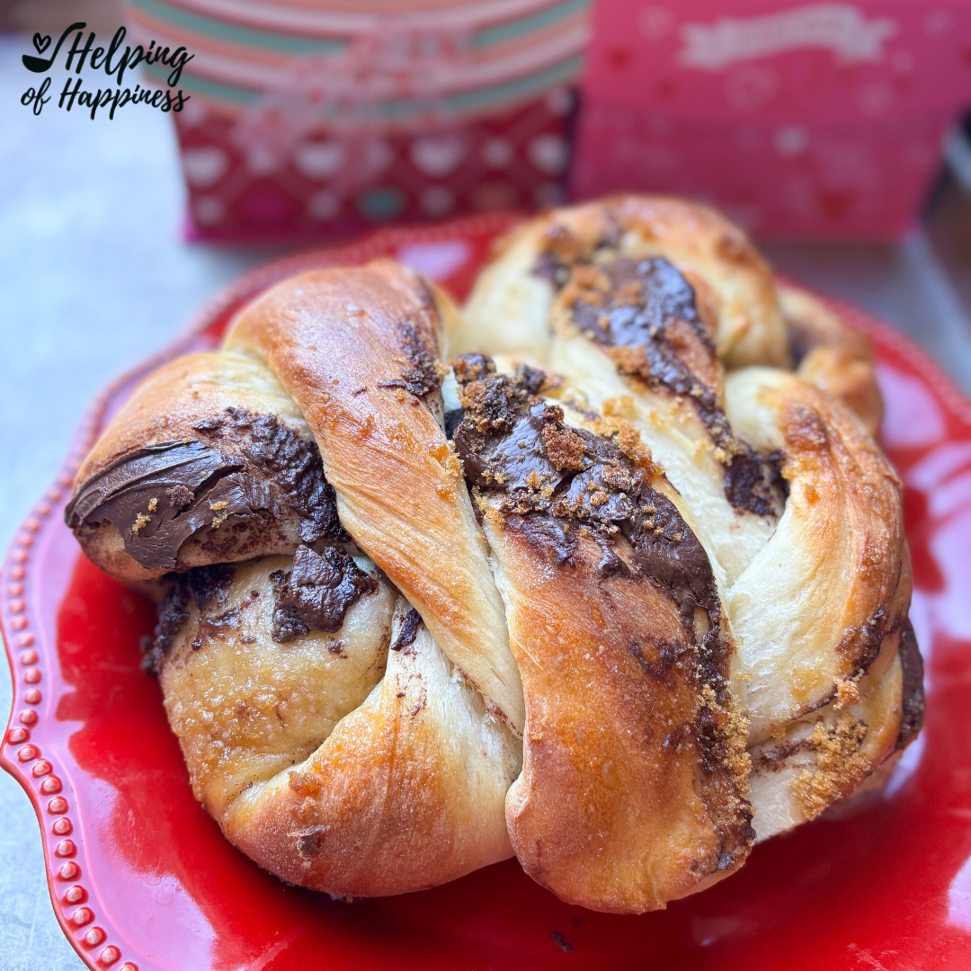 Nutella Babka - Prettiest and Most Delicious Dessert Bread for Your Valentines!!