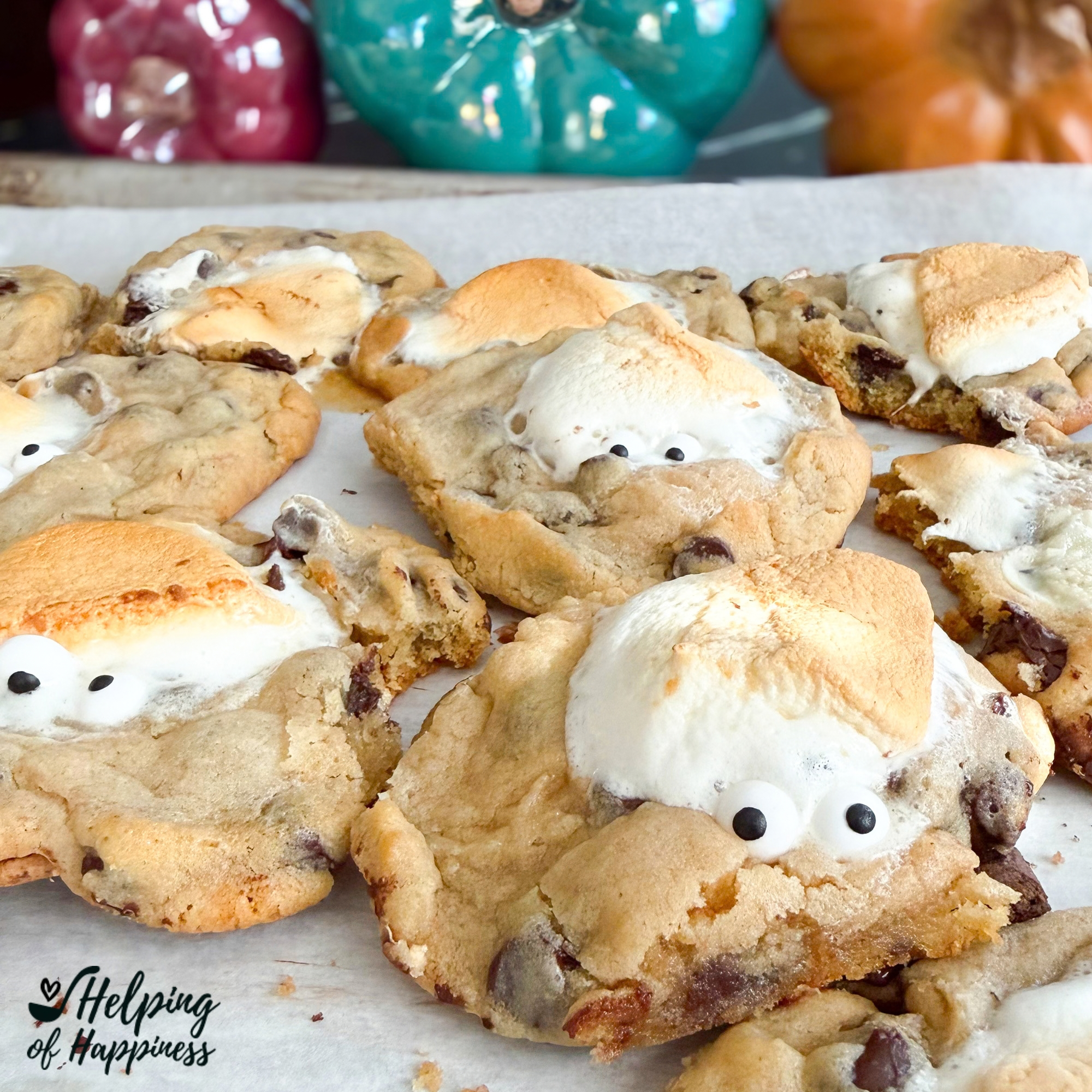 Spooky S'mores Chocolate Chip Cookies - Halloween Gooey Ghosts 