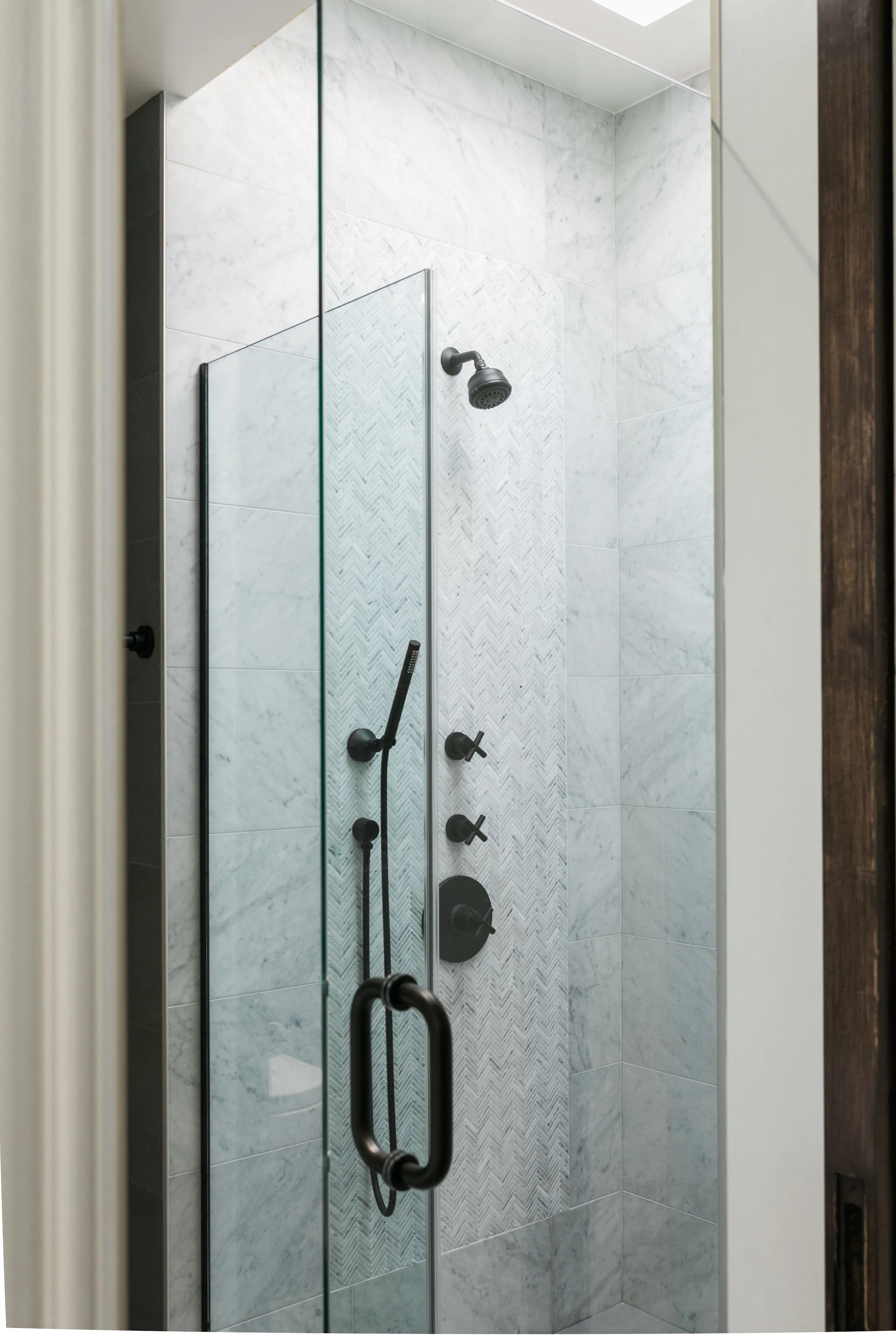 Bathroom_1_003.jpg