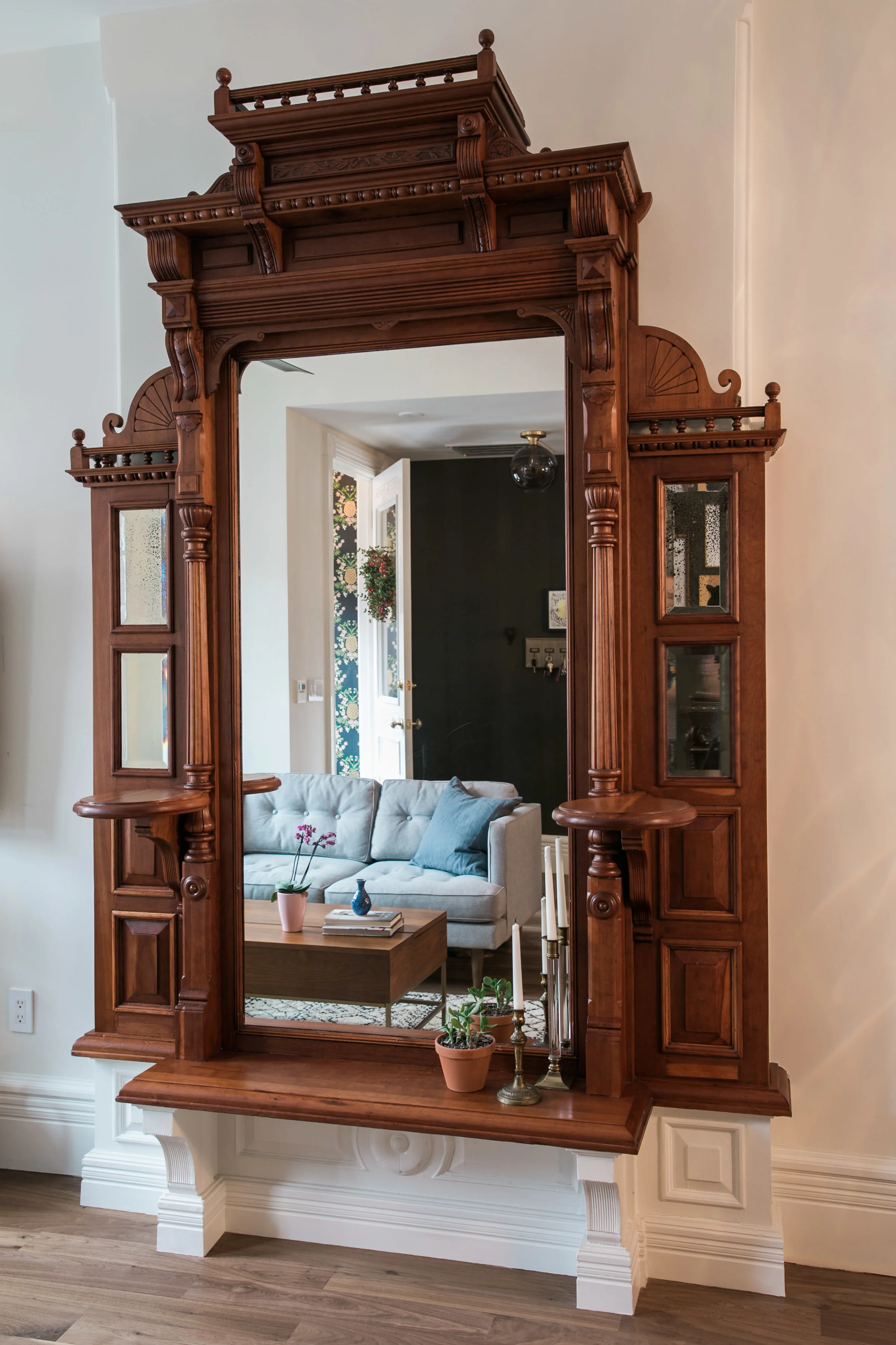 Mirror_007.jpg