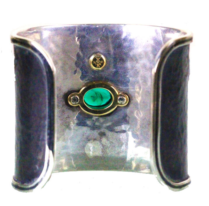  Emerald in Hand Beaten Silver Bracelet 