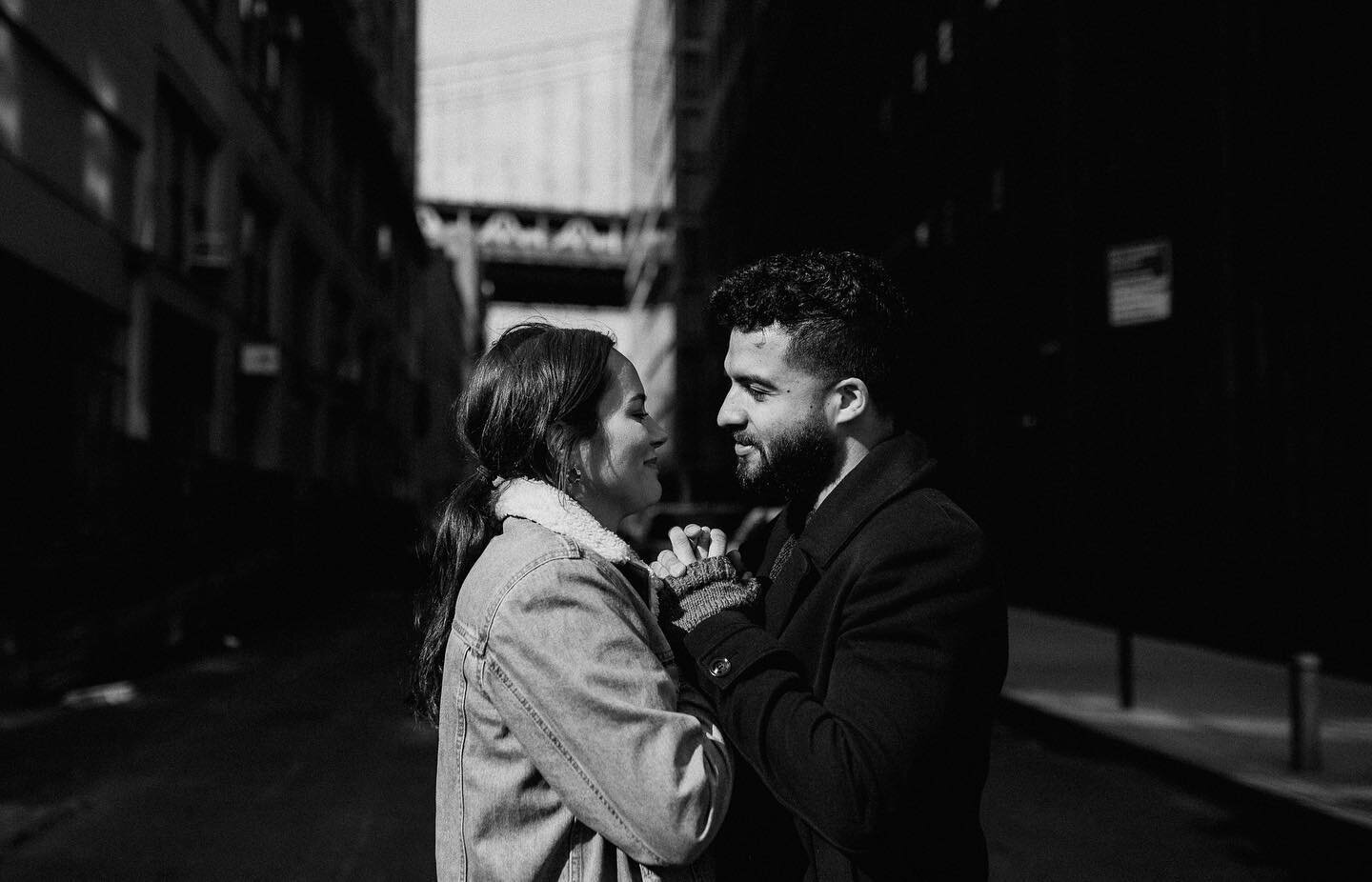 throwback to one of my favorite shoots in Brooklyn with Emily + Camilo.🖤
.
.
.
.
#nycphotographer #newyorkphotographer #newyorkphotography #newyorkweddingphotographer #nycweddingphotographer #brooklynweddingphotographer #nycengagementphotographer #n