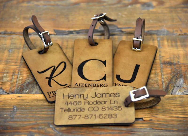Leather_luggage_tag_group.JPG