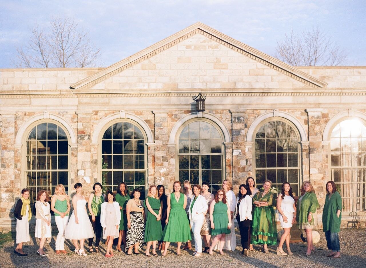 Remembering @ariellachezardesign workshop a few years back. Can&rsquo;t wait  for my next floral workshop!💚 {photo} @coryweber {venue} @jardin_de_buis #artflowercr #neverstopnearning #floraldesign #costaricafloraldesigner