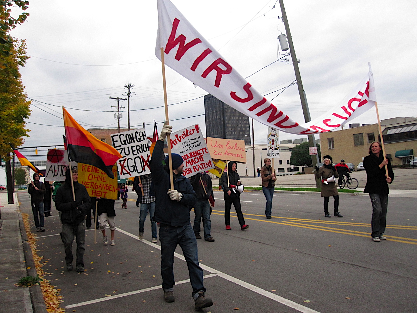 reinigungsgesellschaft-descent-to-revolution-columbus-ohio_7407824482_o.jpg