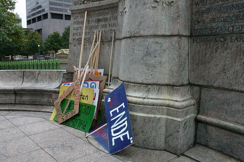 reinigungsgesellschaft-descent-to-revolution-columbus-ohio_7407859384_o.jpg