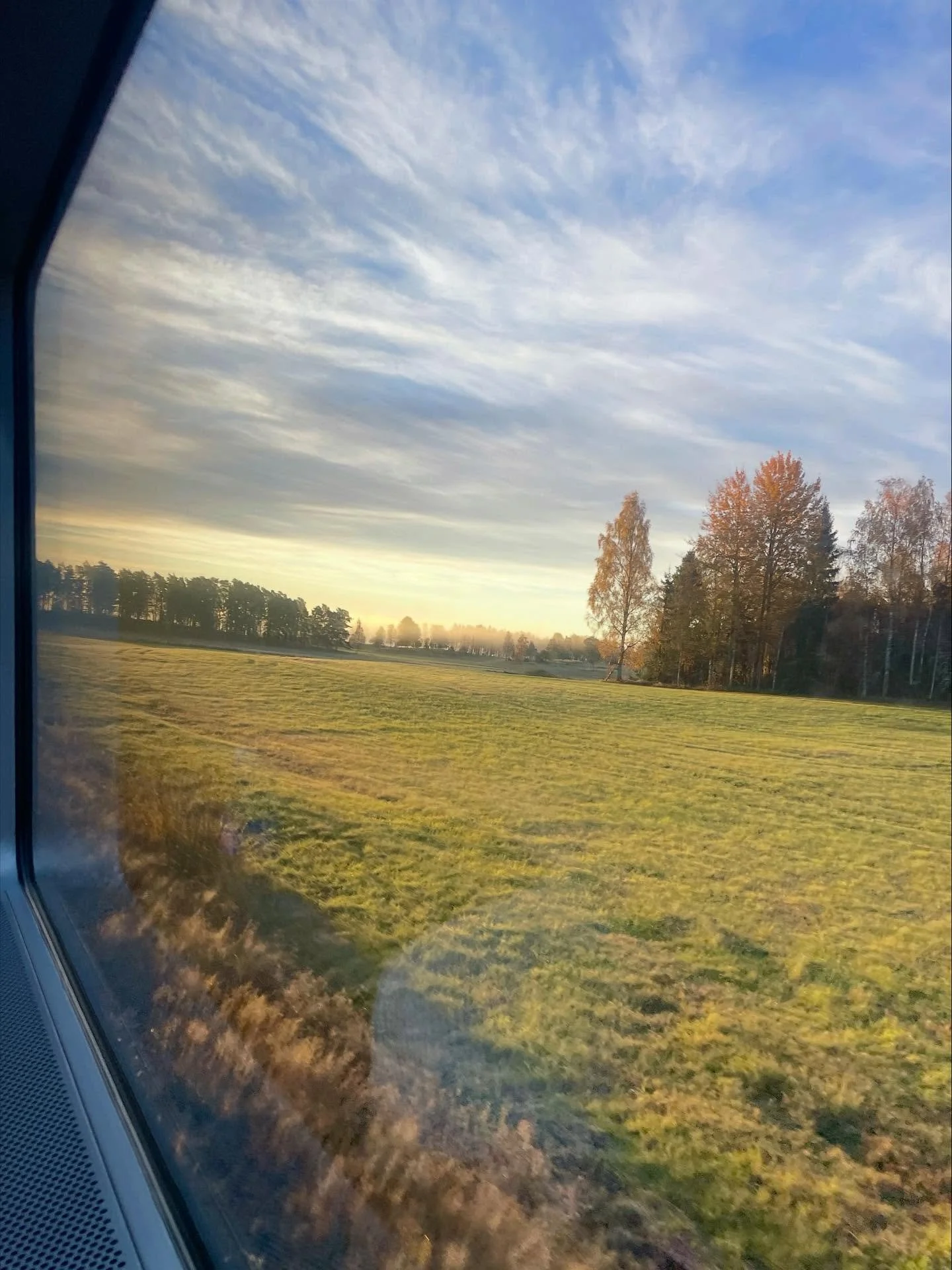 Stockholm &gt;&gt;&gt;&gt; Oslo 

10 16 25