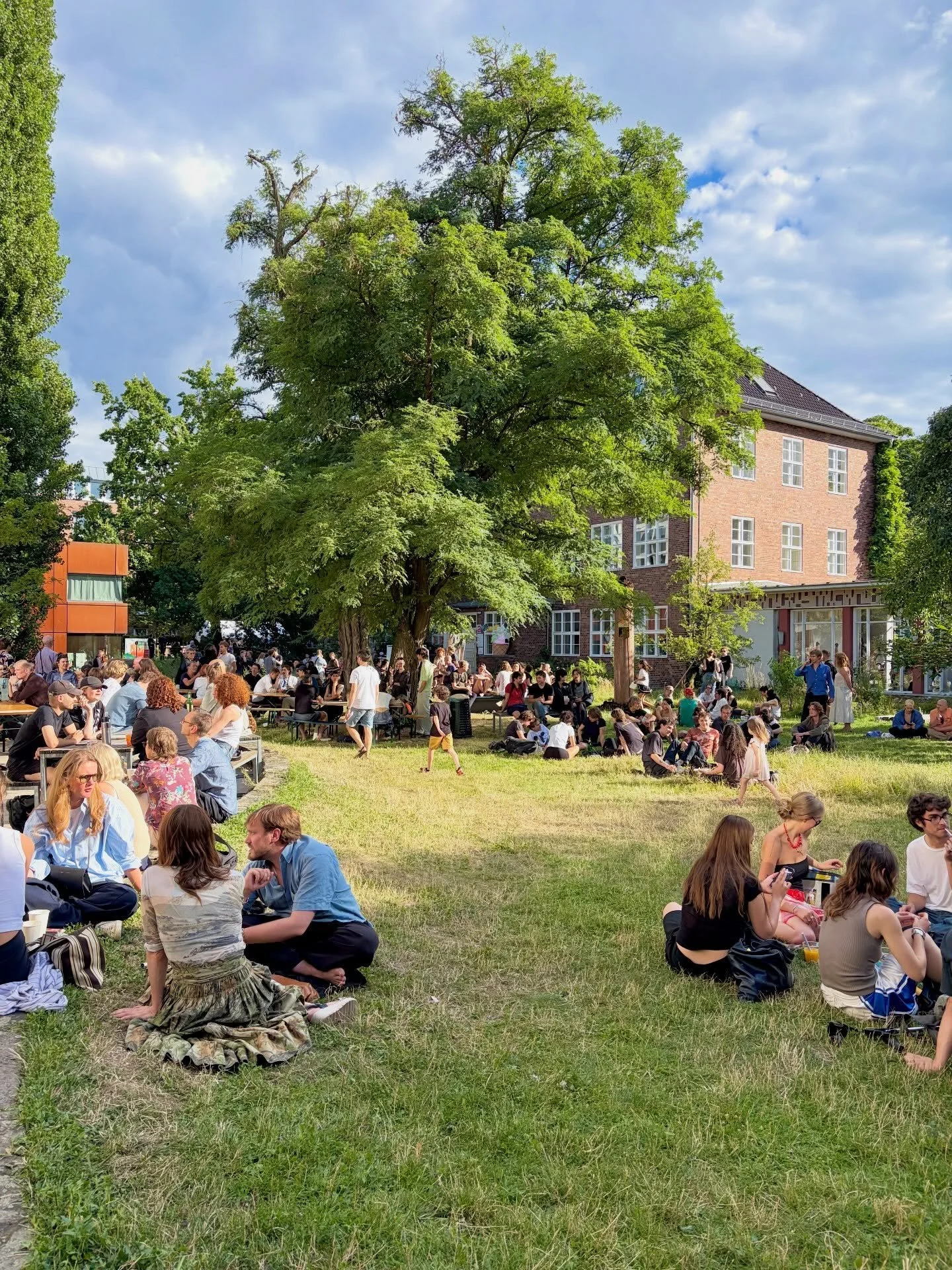 Scenes from one gorgeous and inspiring Saturday afternoon among all the energy and life at wei&szlig;ensee academy of art berlin for their open studios, workshops and laboratories celebrating end-of-year&mdash;Rundgang 2026. 

@kunsthochschuleberlin