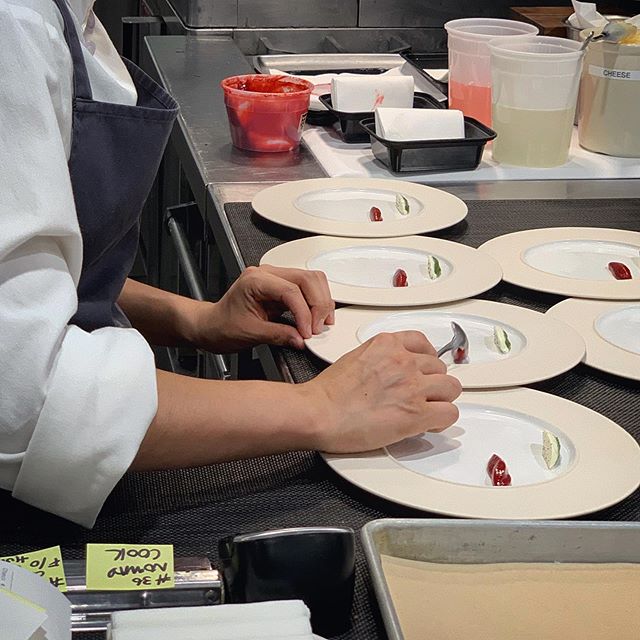 The staff at @elevenmadisonpark sets the gold standard for how restaurants should be run. Lucky to bear witness.
.
.
.
.
.
#foodie #noleftovers #foodporn #eeeeeats #theburgerists #theburgerisms #elevenmadisonpark #emp #makeitnice