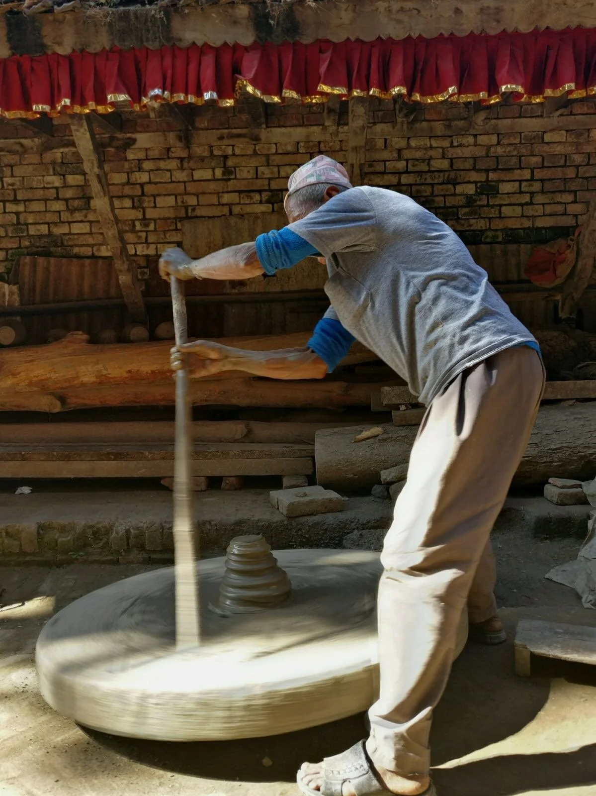 nepal potter 2.jpg