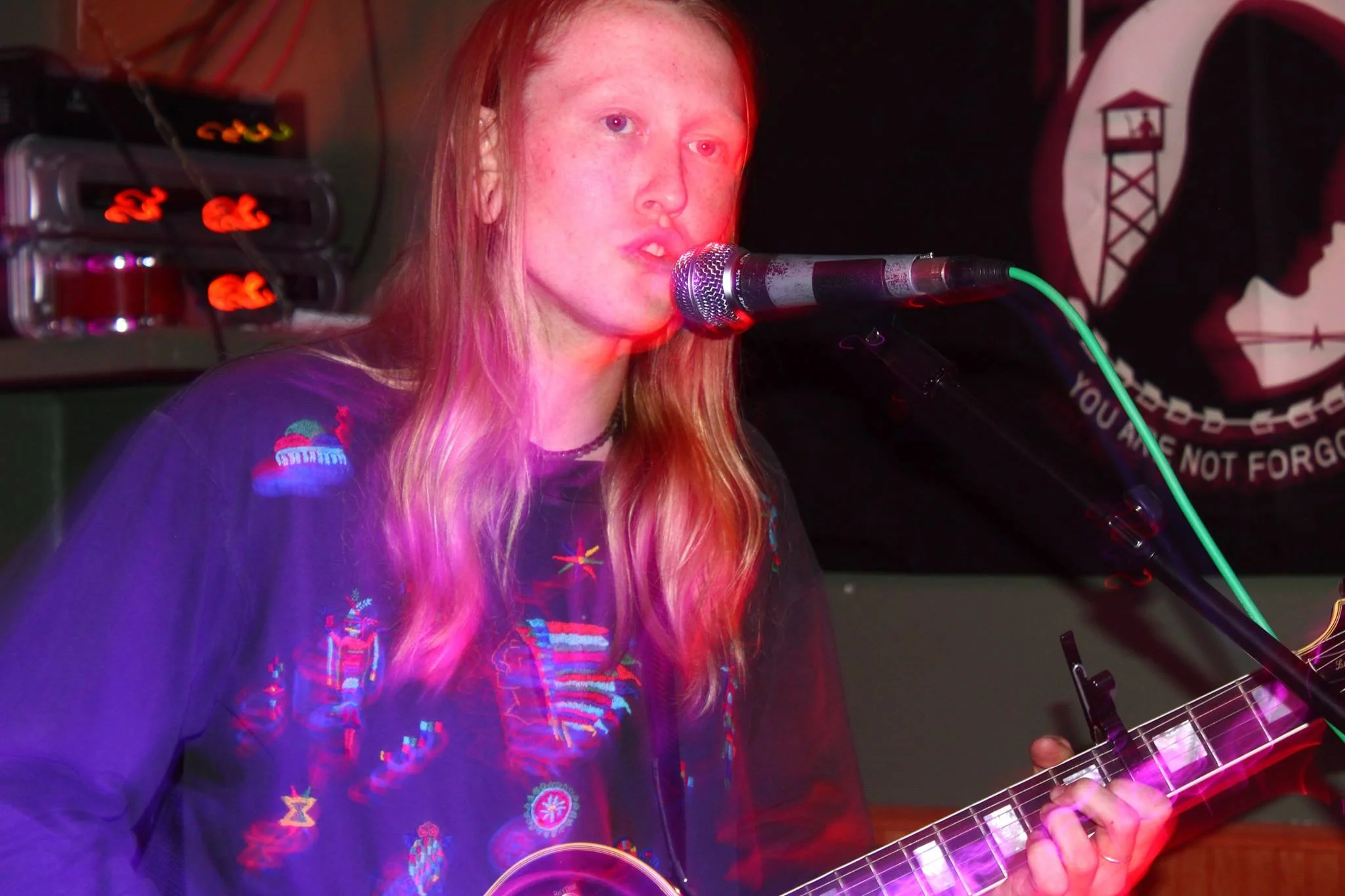 Tiny Plastic Stars - Geist + The Sacred Ensemble - Photo: Emily Griffin