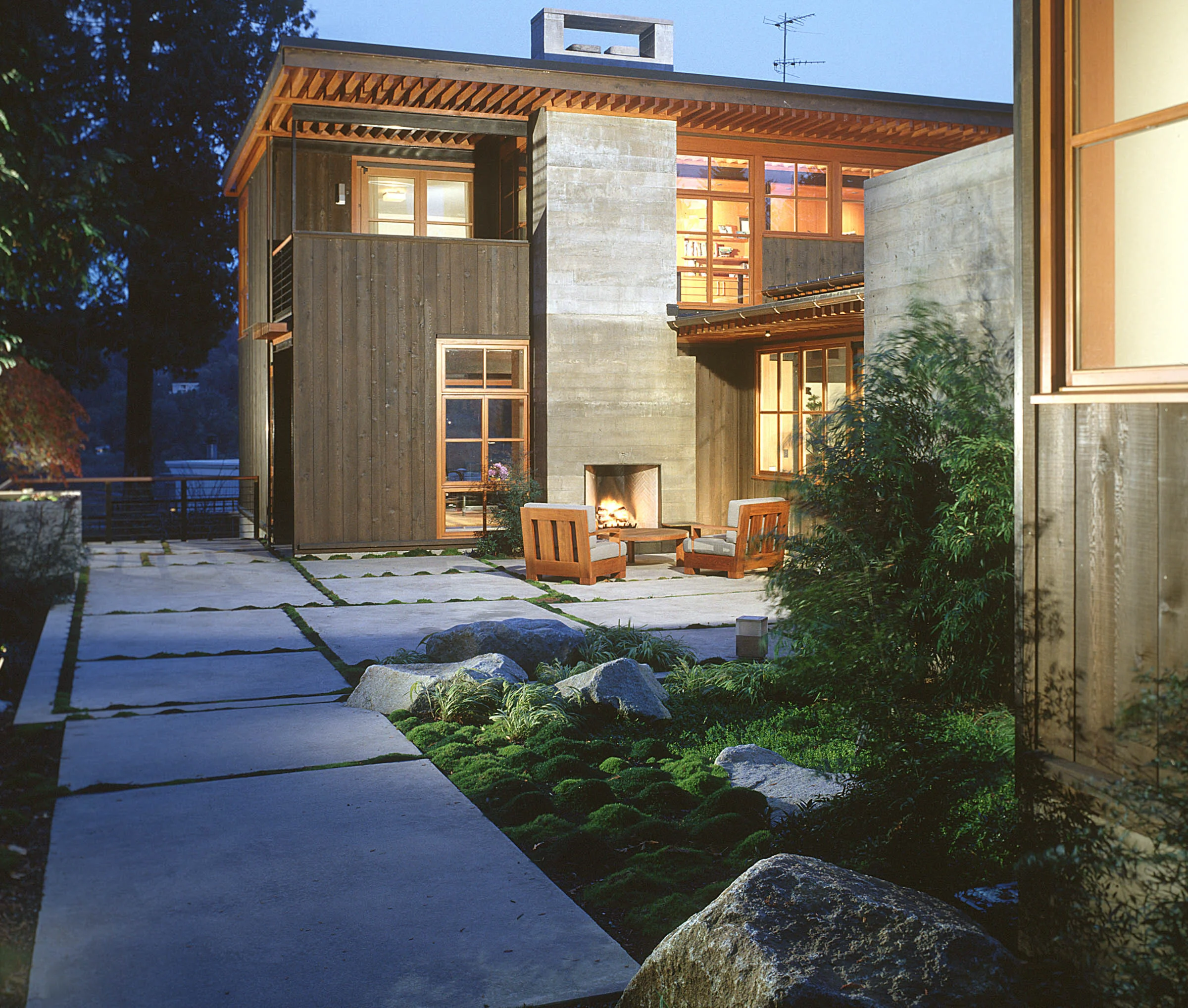 DEMAREE-courtyard 2-4.jpg