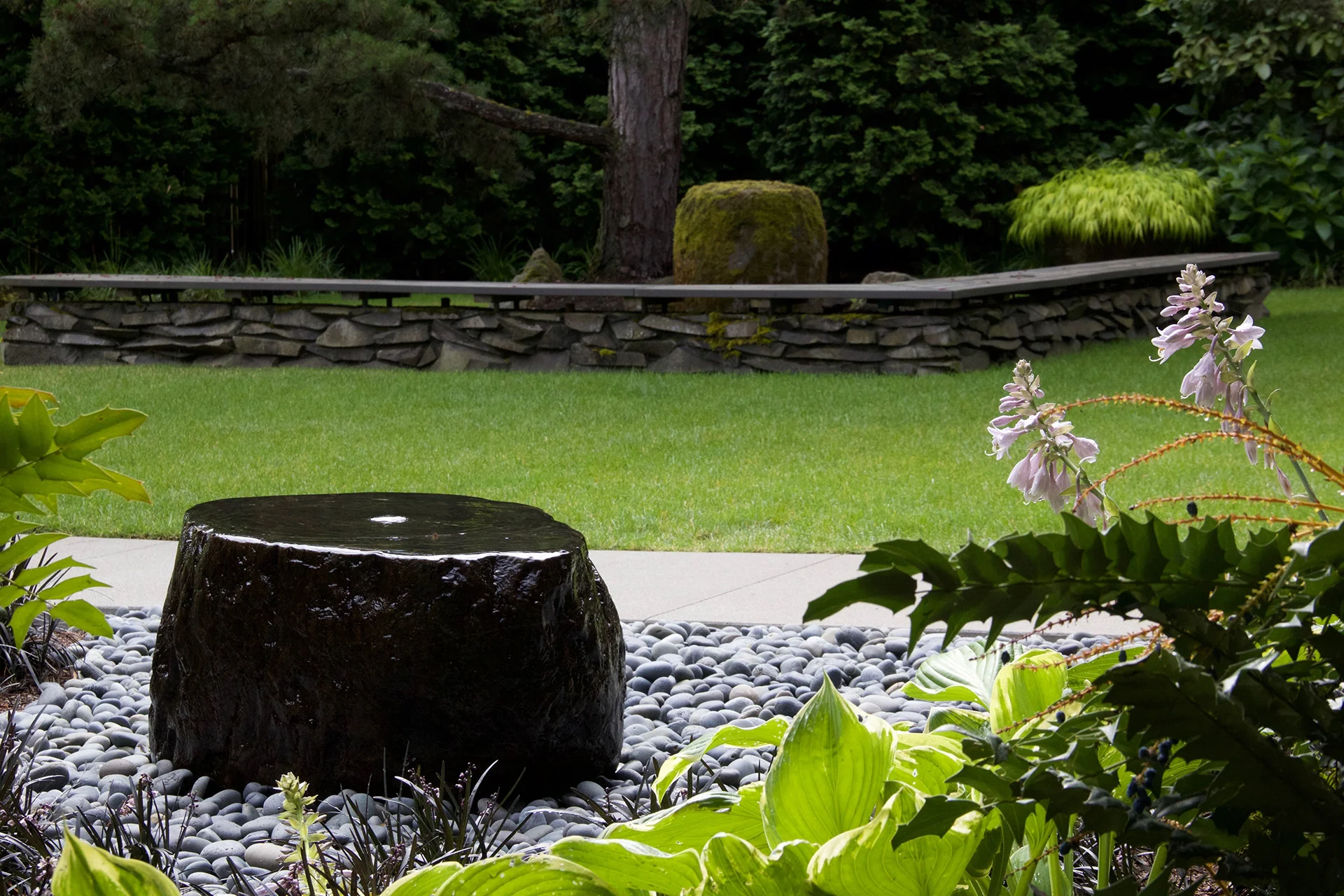 Seward-Park_Bubbler close up_1920x1280.jpg