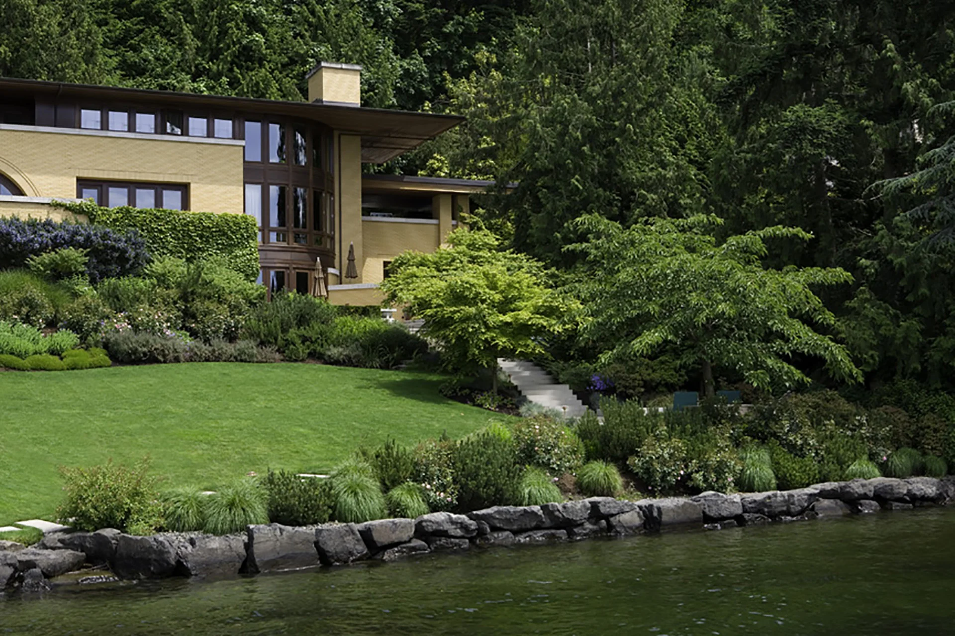 Shoreland-P-5355_1920x1280.jpg