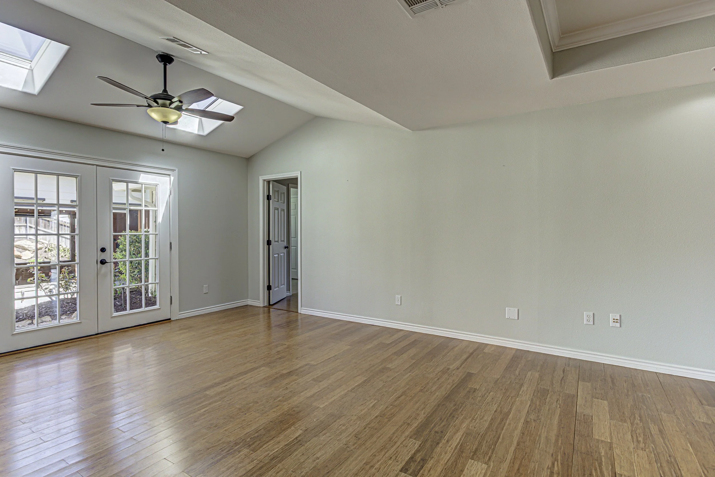 17_amy cir (13 of 62).jpg