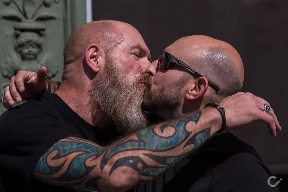 KeepKissing-LGBT-Couples-by-Curt-Janka37.jpg