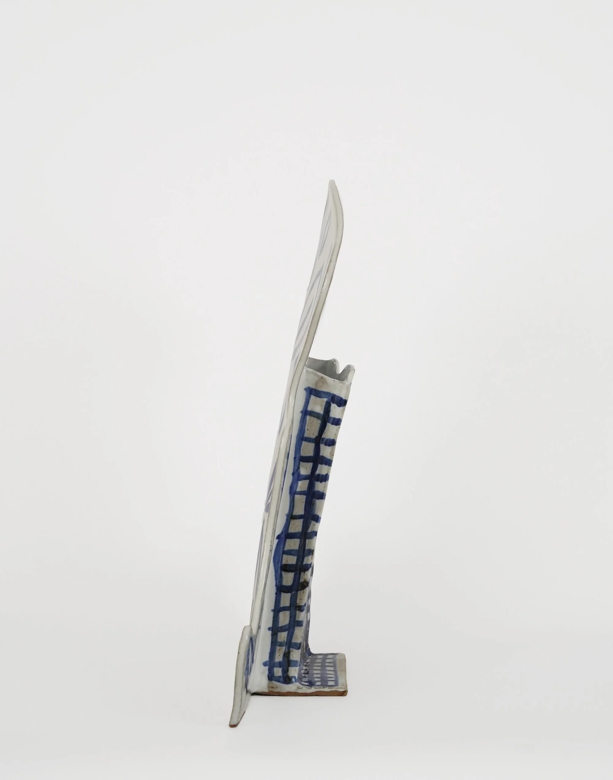 Bush Vase (side)