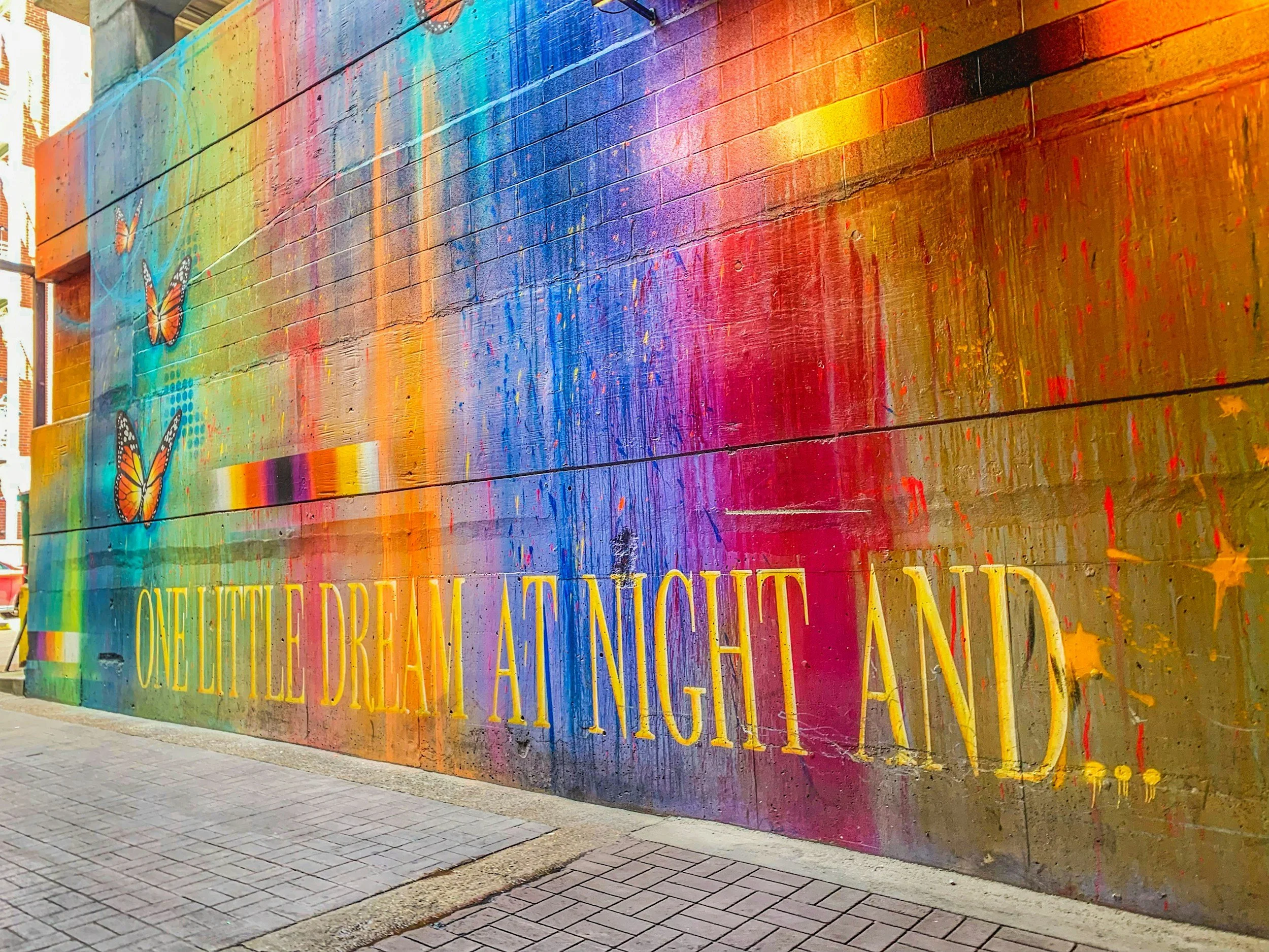 Best Ways to See Murals in Nashville (Nashville Girls Trips, Bachelorettes & Instagram Lovers)