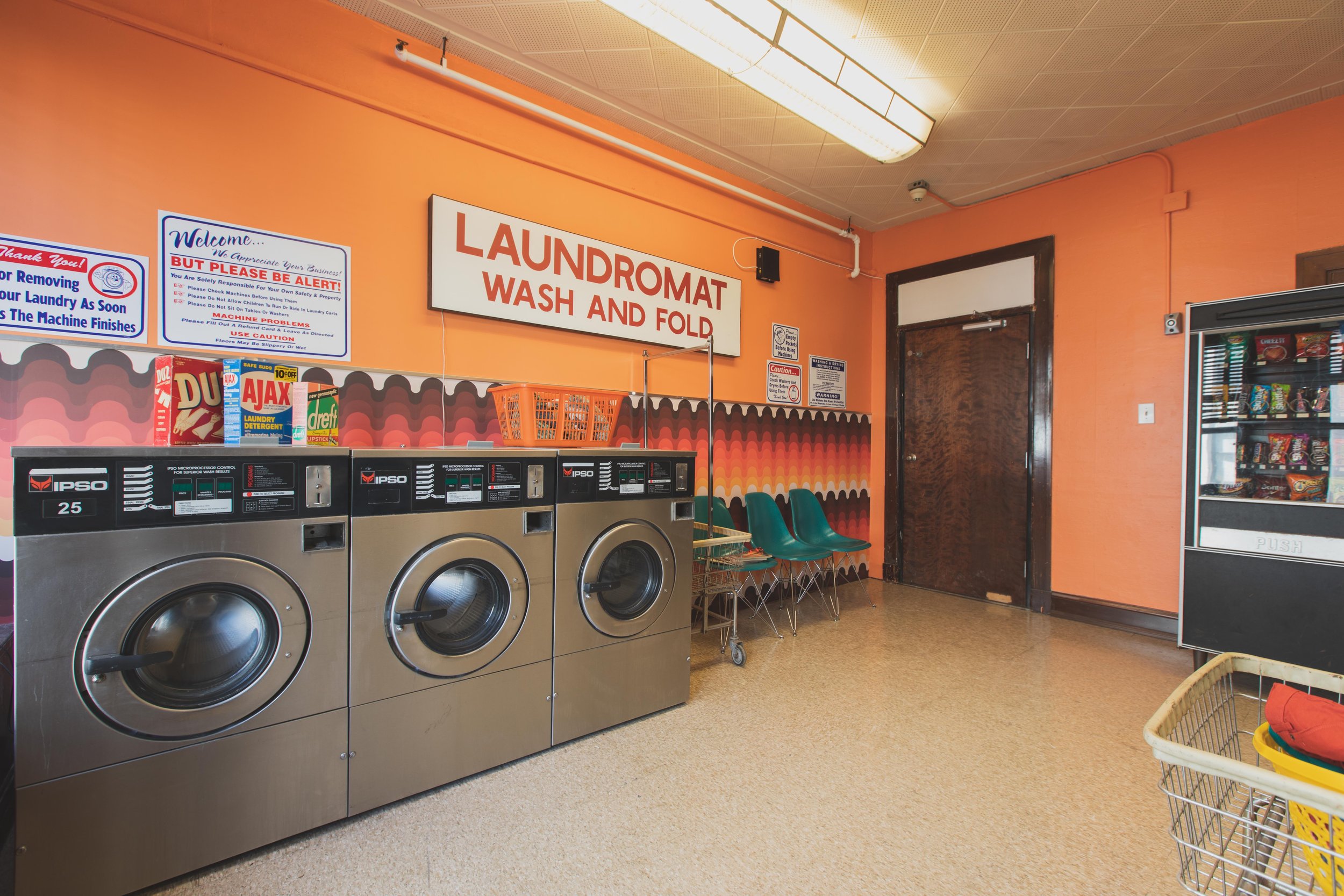 Retro Photo Studio Rental Los Angeles — the urban jungle studio