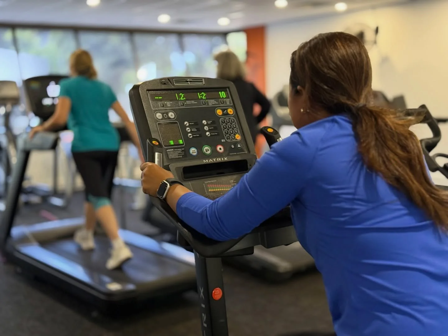 Cardio isn&rsquo;t just about burning calories&hellip; it&rsquo;s one of the most powerful tools for long-term health 🔥

Latest research shows that regular cardio can:
❤️ Strengthen your heart + improve circulation
🧠 Boost brain function (even maki