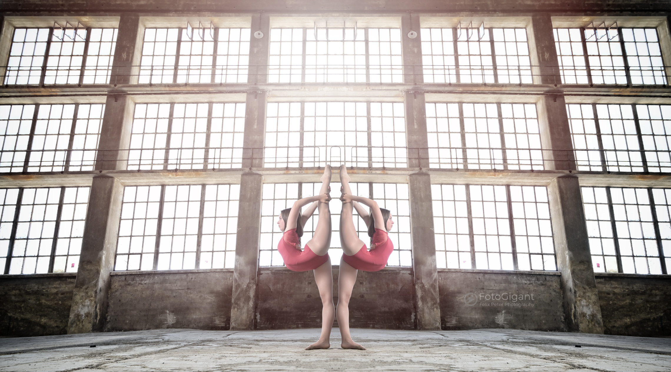 Balletdancer_in_Lostplace_22.jpg