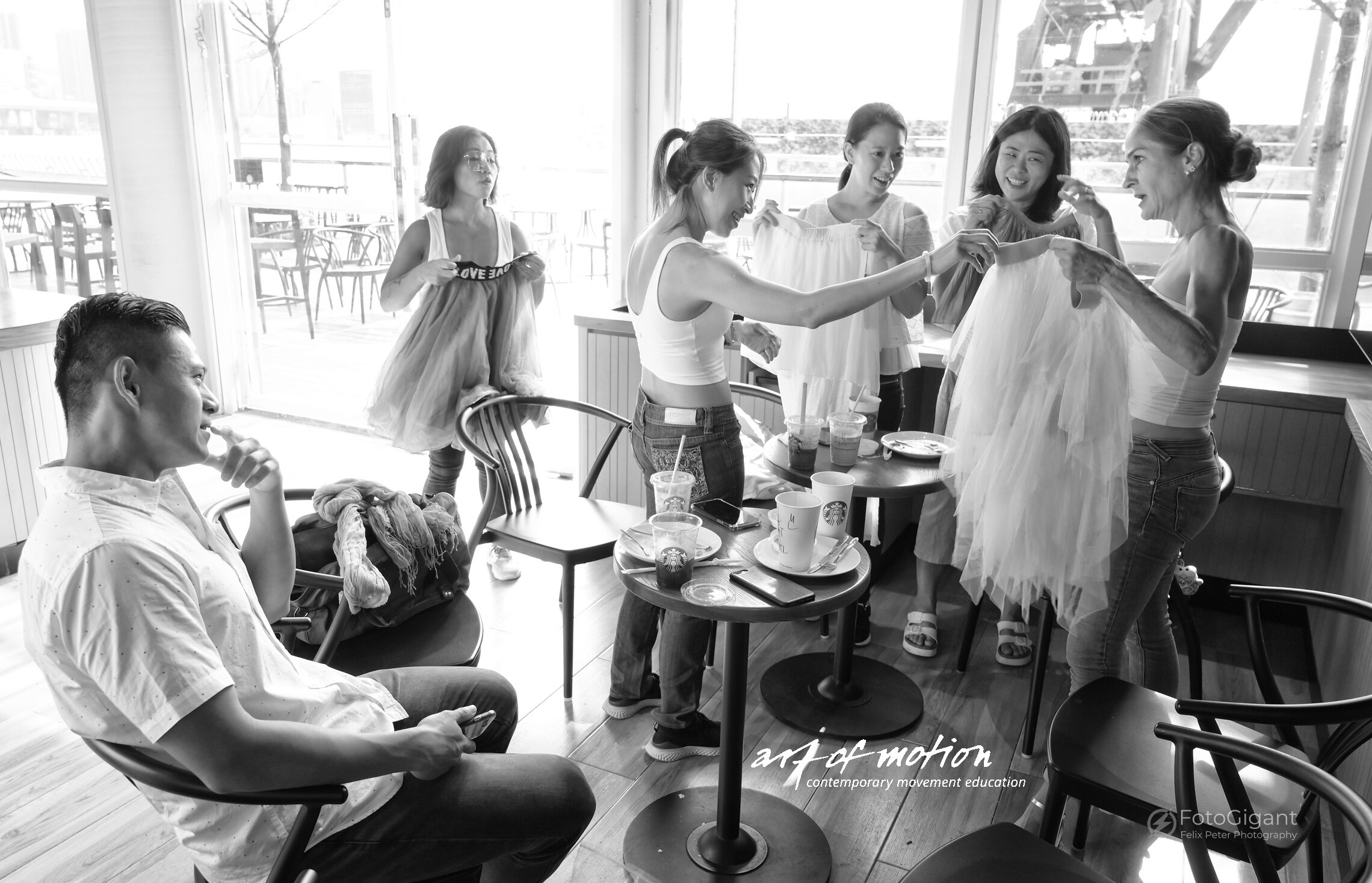 Behind the Scene: Fashion debate at Starbucks :-)