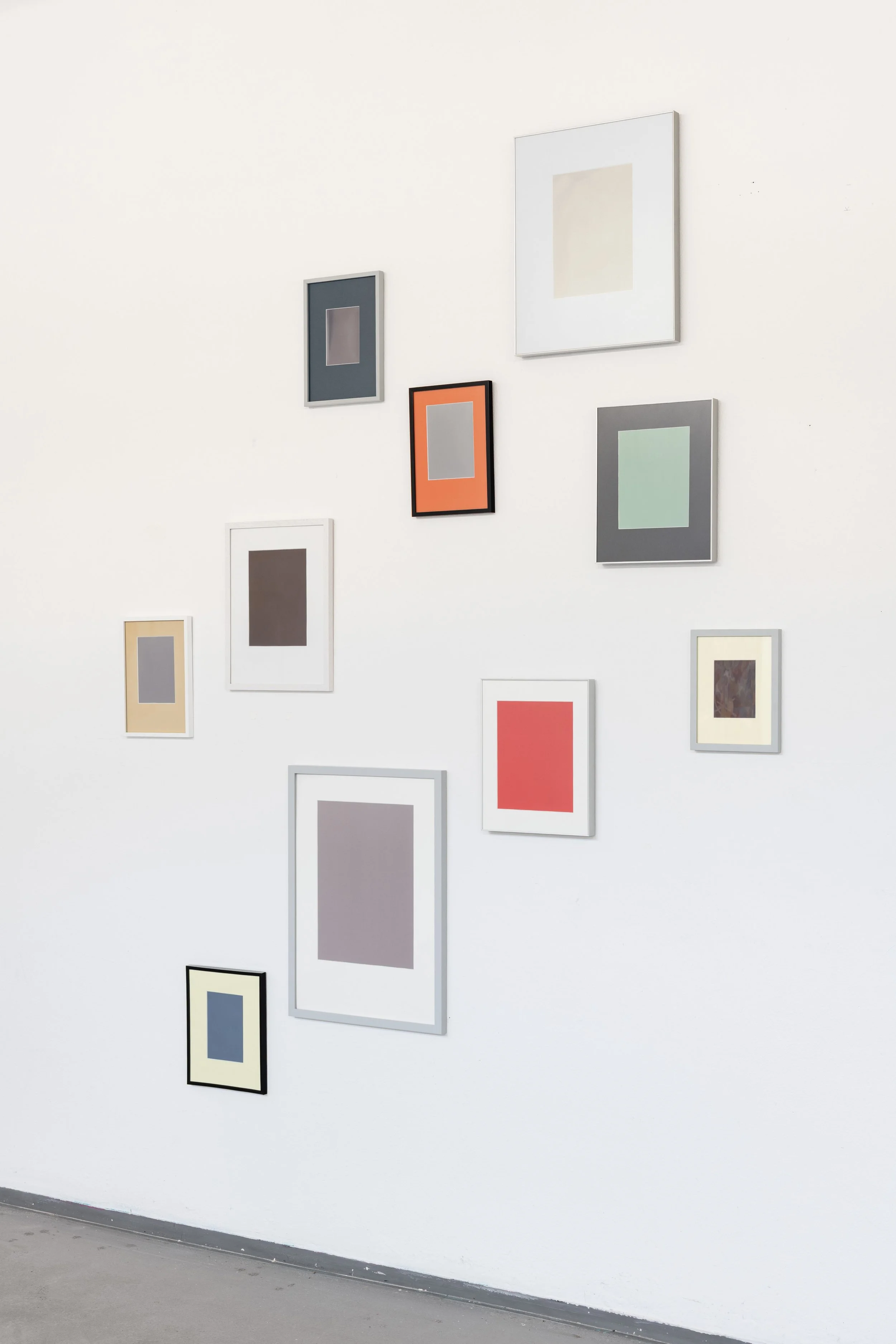 Ausstellungsansicht – Dozent:innenausstellung der Internationalen Dresdner Sommerakademie 2025