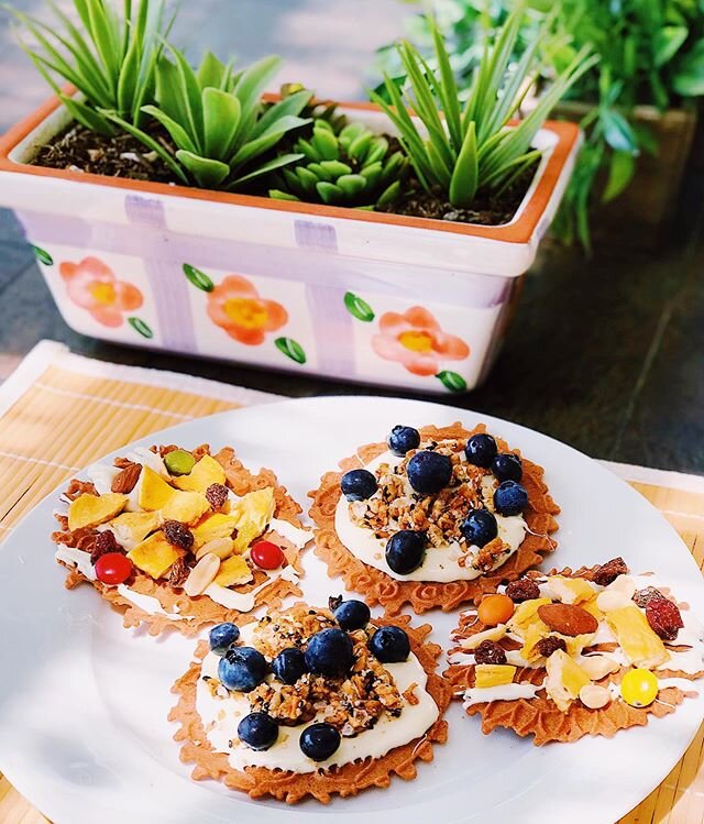 Summertime Pizzelles? Yessss honey!! Recipe in bio 😝#naturesfinestnaturesyummiest 🌿
&bull;
&bull;
&bull;
#exercise #nutrition #wellness #cleaneating #active #weightloss #instahealth #strong #fitnessaddict #cardio #healthychoices #fitnessmodel #getf