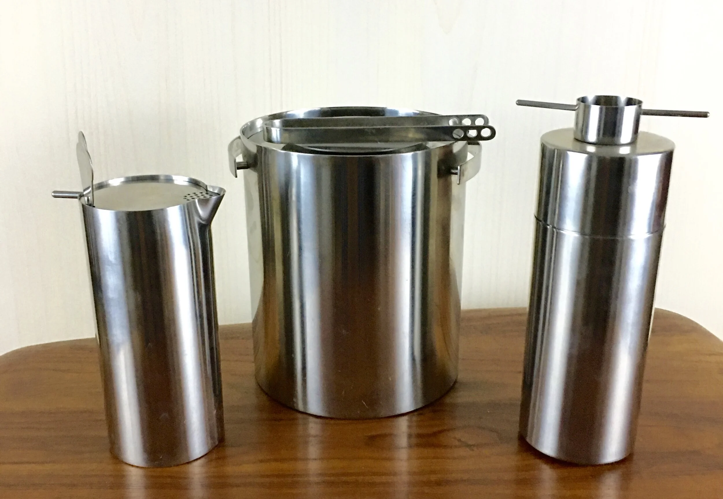 Arne Jacobsen Cylinda Line Bar Set