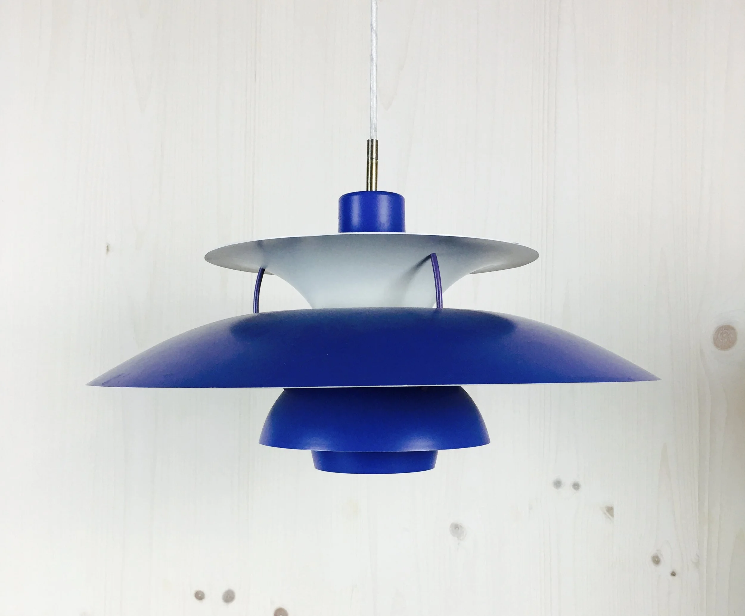 Louis Poulsen Blue PH5