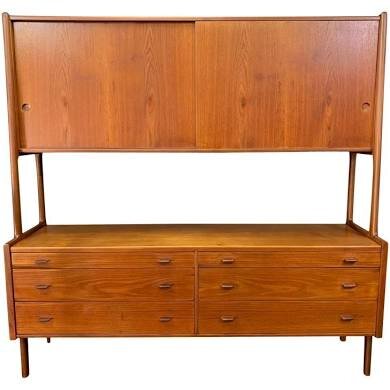 Hans Wegner For RY Mobler