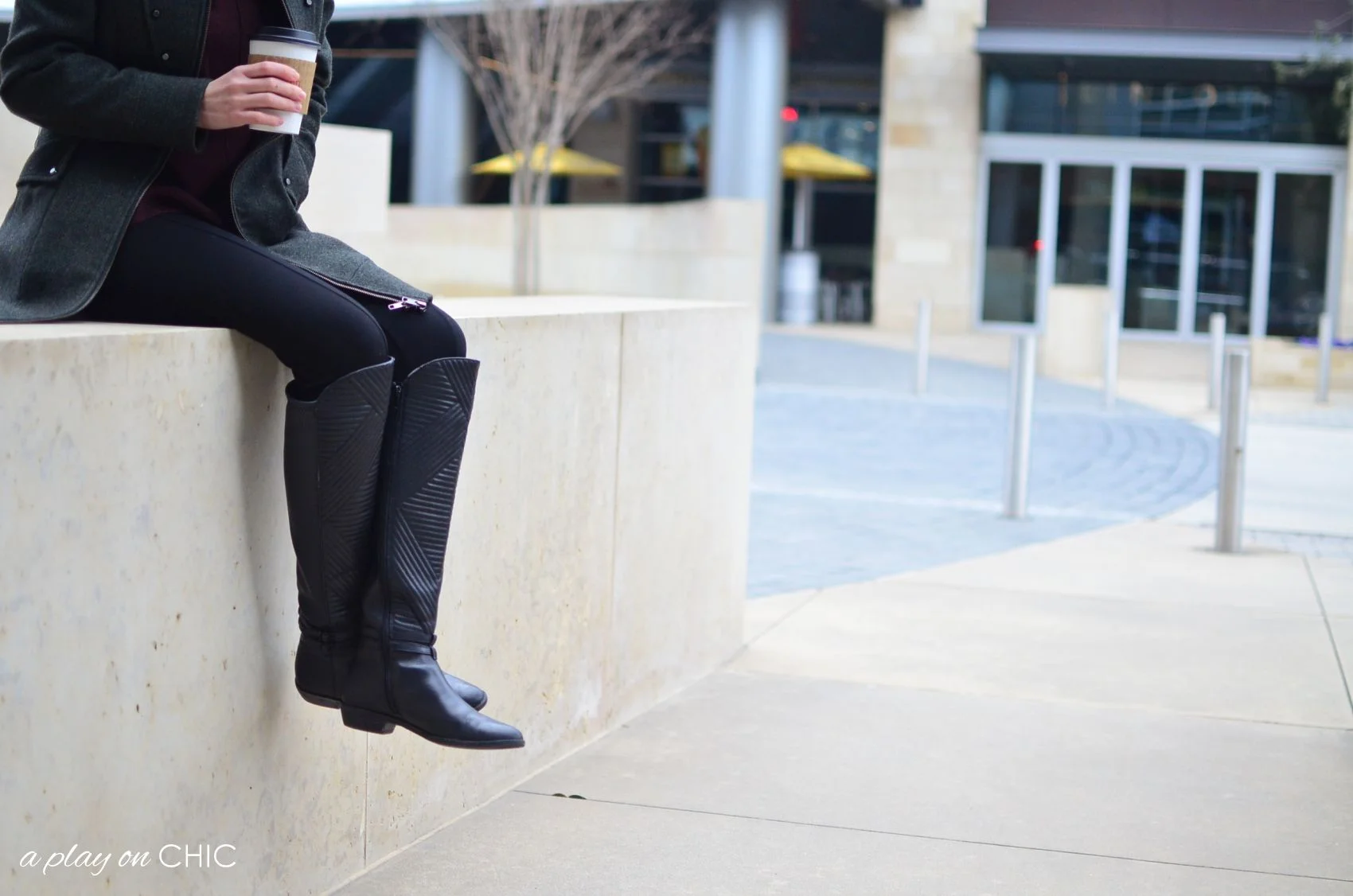 Rainy-Day-Outfit-Essentials-39.jpg