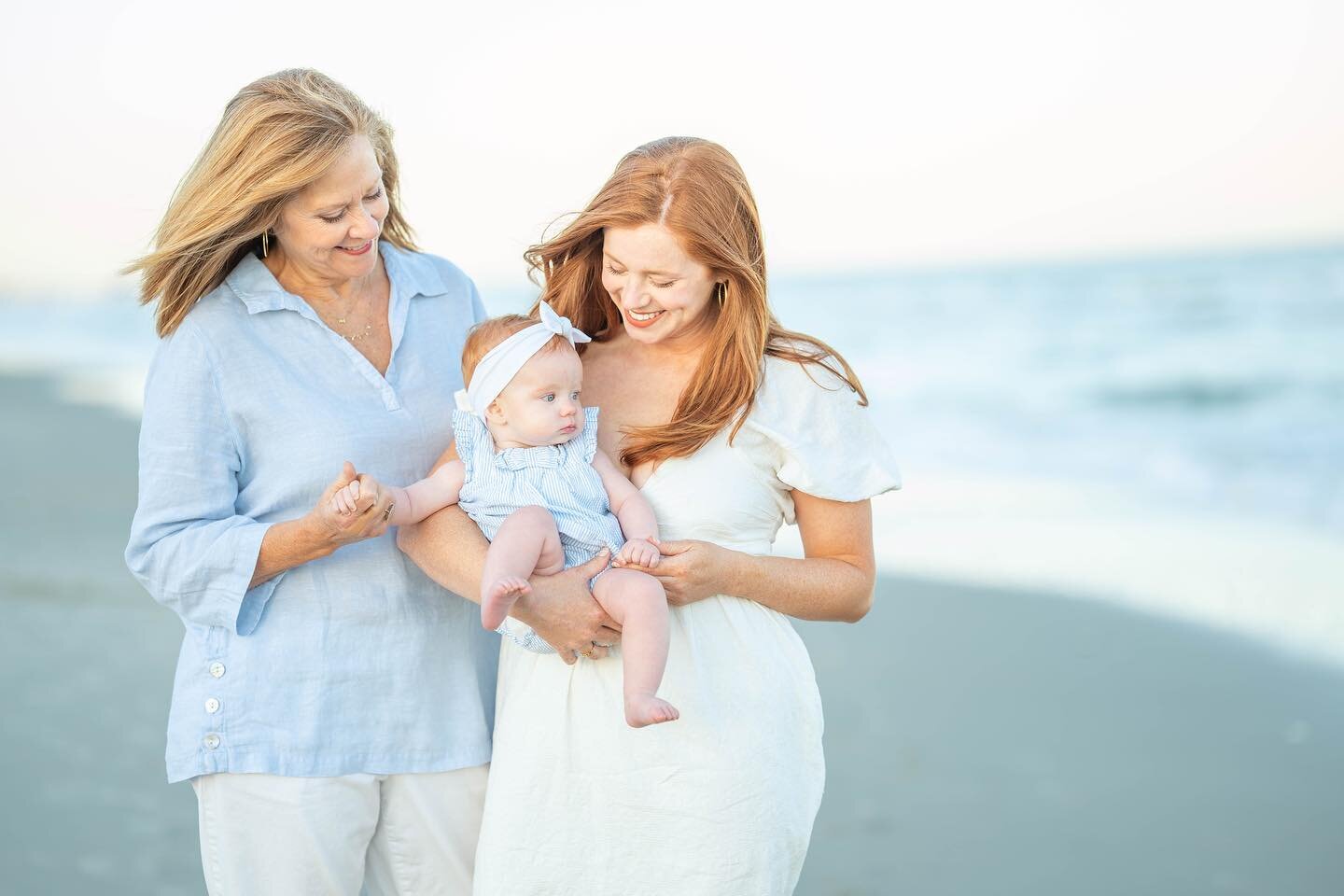 I love these three ladies! Baby Eleanor is a star 🤩 #threegenerationsofwomen