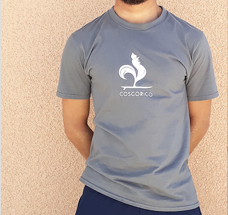 T-SHIRT "Coscorico" Homme Tailles disponibles : 6 ans, 8 ans, 10 ans, 12 ans, 14 ans Couleur disponible : gris 15€