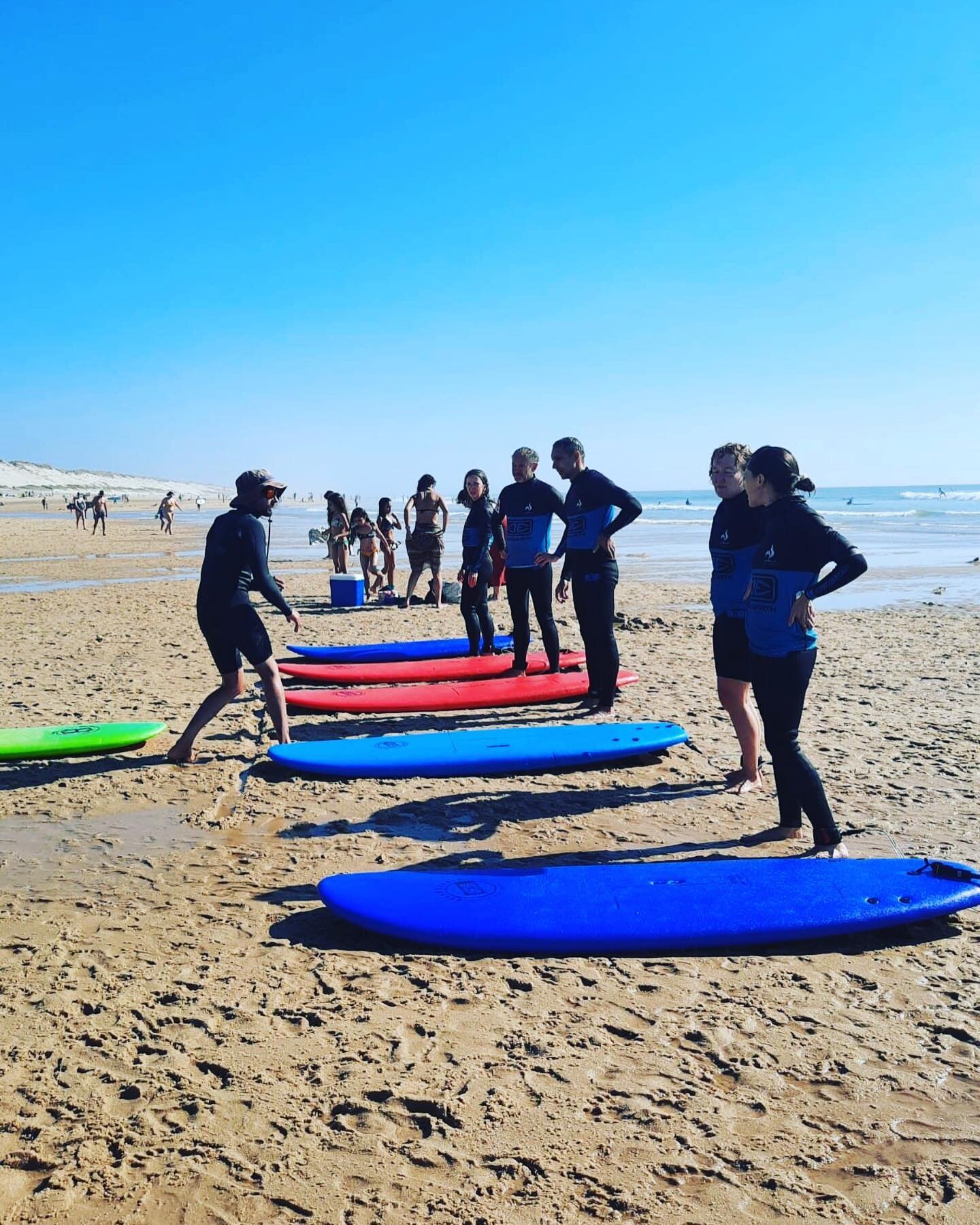 Samedi c&rsquo;&eacute;tait la journ&eacute;e d&eacute;di&eacute;e aux adh&eacute;rents du club ! 🏄&zwj;♂️ 🏄 
Une journ&eacute;e habituelle, cr&eacute;neaux ados/comp&eacute;titeurs puis les adultes et ensuite les enfants.

Mais pour finir en beaut