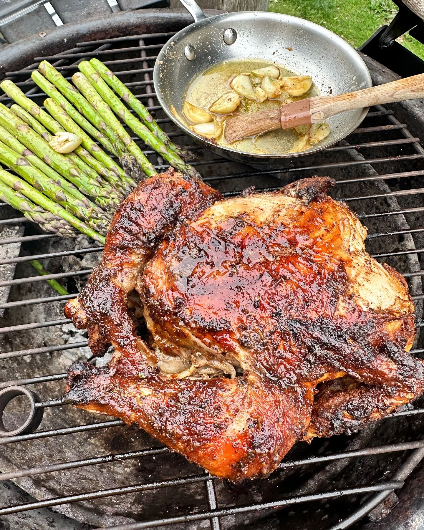 Grilling season has begun! 🔥 There&rsquo;s something special about cooking a whole chicken&hellip; It makes any day feel a bit like a holiday. If you&rsquo;re like our Daybreak Ambassador Nealley, that one chicken can turn into 3 different meals: th