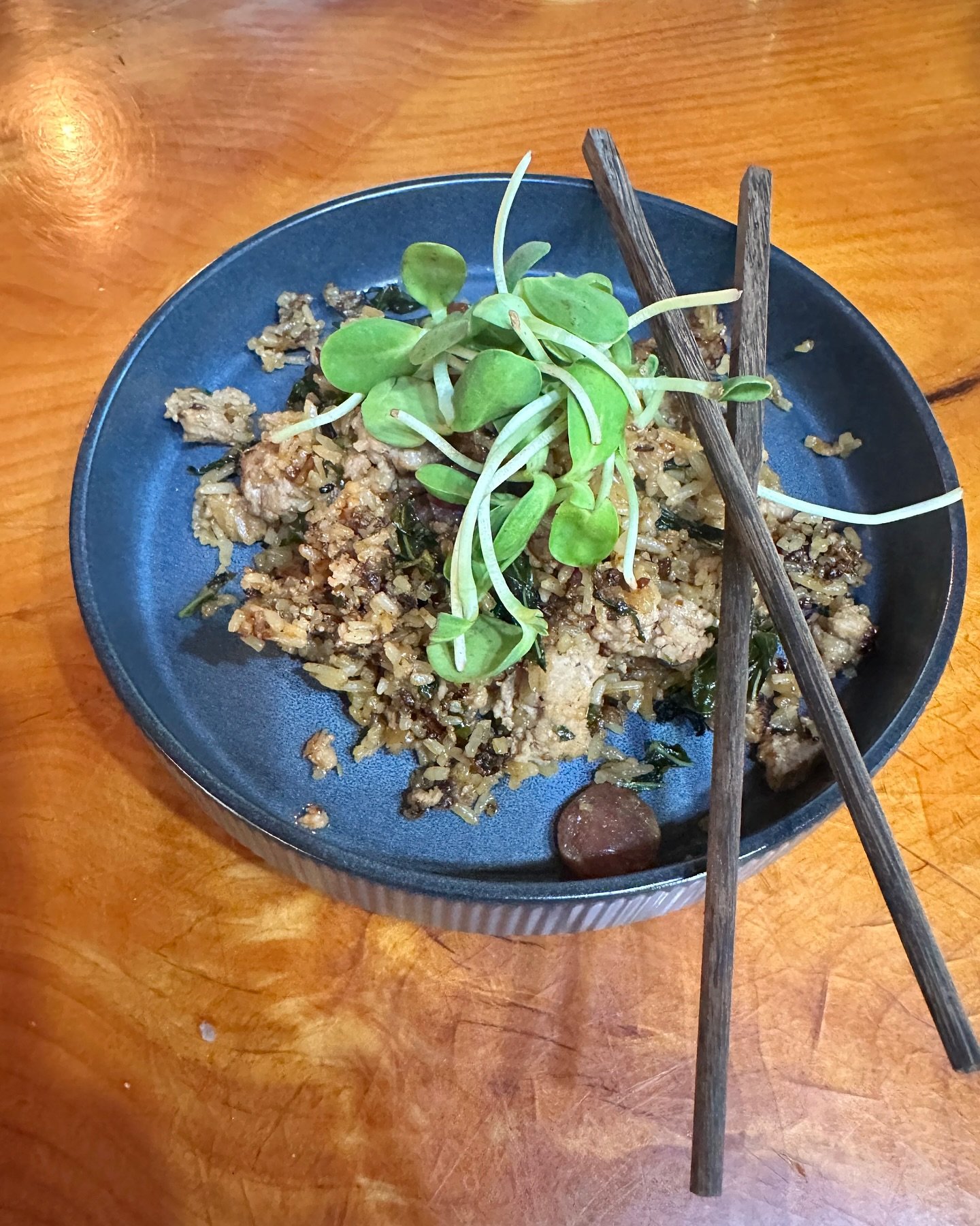 🥡What&rsquo;s your favorite way to use up leftover rice? We like to fry it up in a hot skillet with sunflower oil, eggs (three awesome options to choose from 🍳), ground pork, and lots of green veggies. A splash of eel sauce for that salty umami! 

