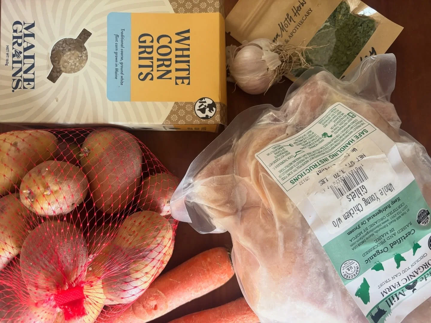 Day before (more) snow: thaw that @tide_mill_farm organic chicken and soak those @mainegrains grits! Spring will come, and with it the promise of more fresh produce - juicy strawberries, snappy peas - but for now, we&rsquo;re so grateful for the swee