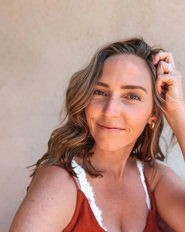 There are these moments;⠀⠀⠀⠀⠀⠀⠀⠀⠀
✨ the ones that bring you such clarity &amp; release of everything you&rsquo;ve been carrying⠀⠀⠀⠀⠀⠀⠀⠀⠀
✨ the ones that allow you to stop &amp; understand a little bit more⠀⠀⠀⠀⠀⠀⠀⠀⠀
✨ the ones where someone speaks lif