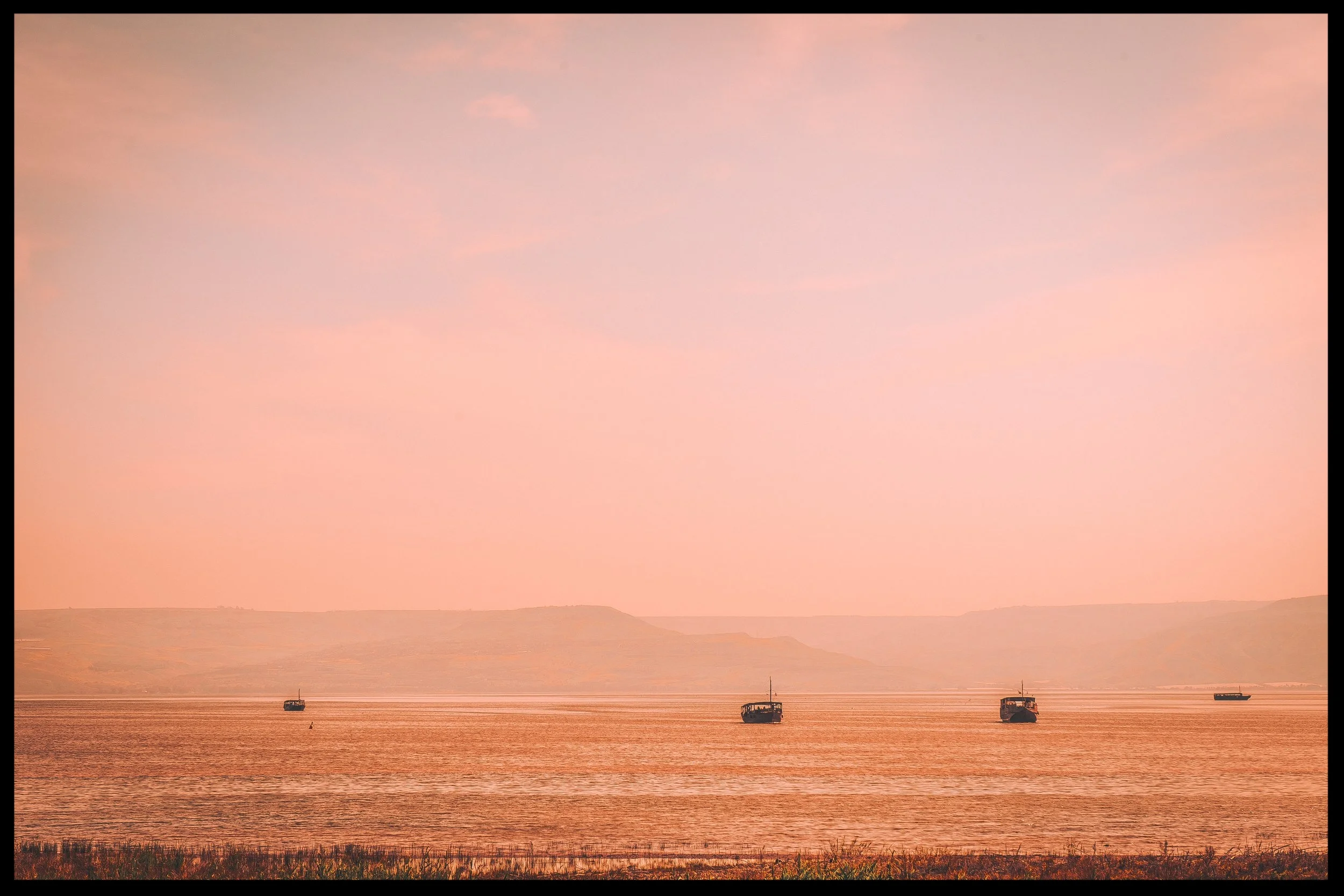 Photo by VAL VESA (Unsplash)