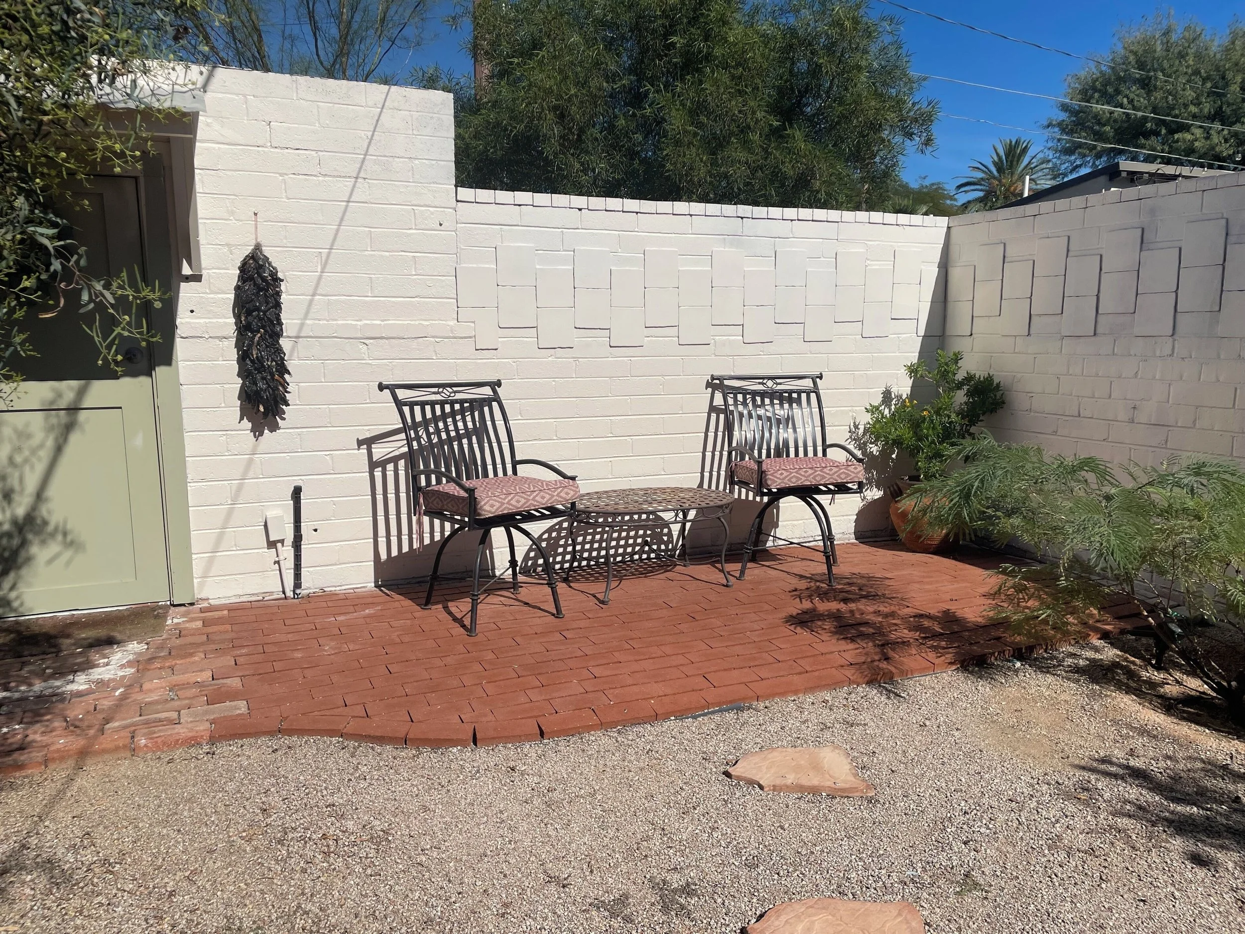 Private courtyard II