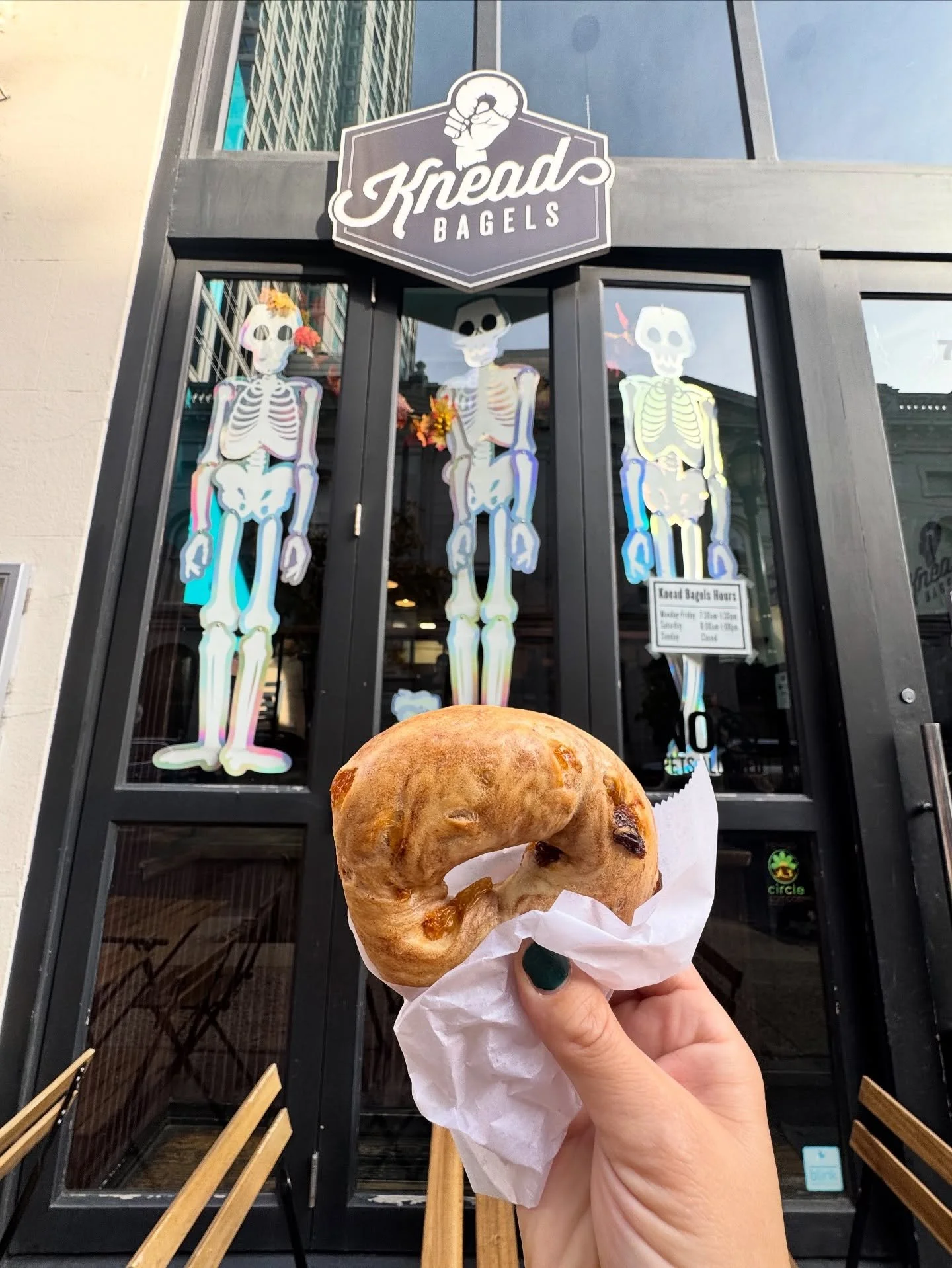 We made more cinnamon raisin bagels! They are so delicious y’all. Try them with the fig & honey cream cheese! 😋