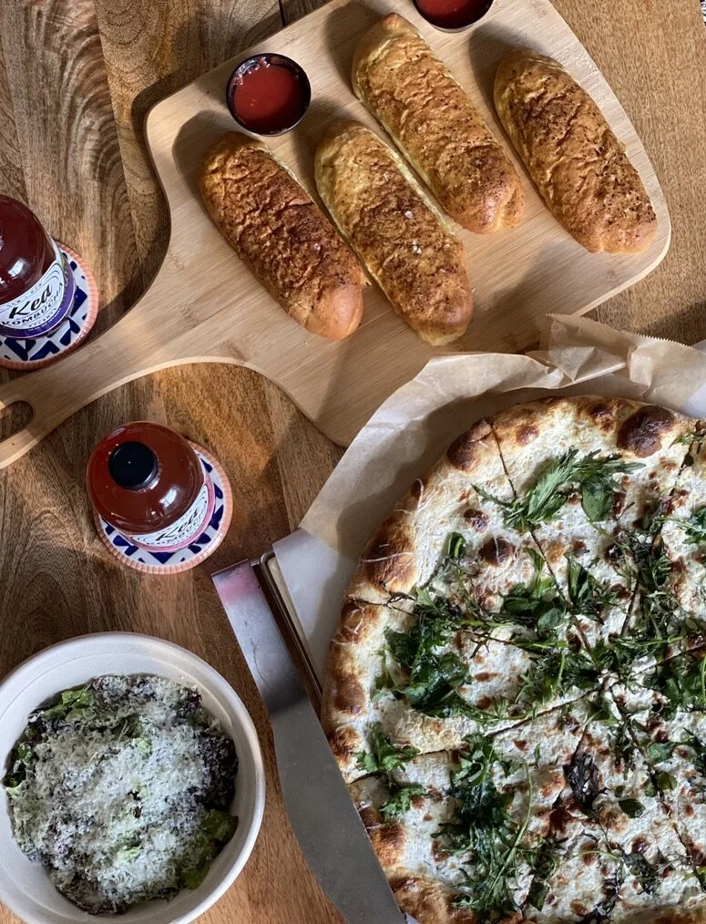 White Pie &amp; Breadsticks