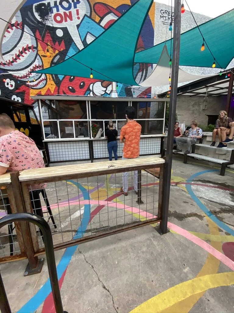 Sidepiece Pick-Up/Order Window