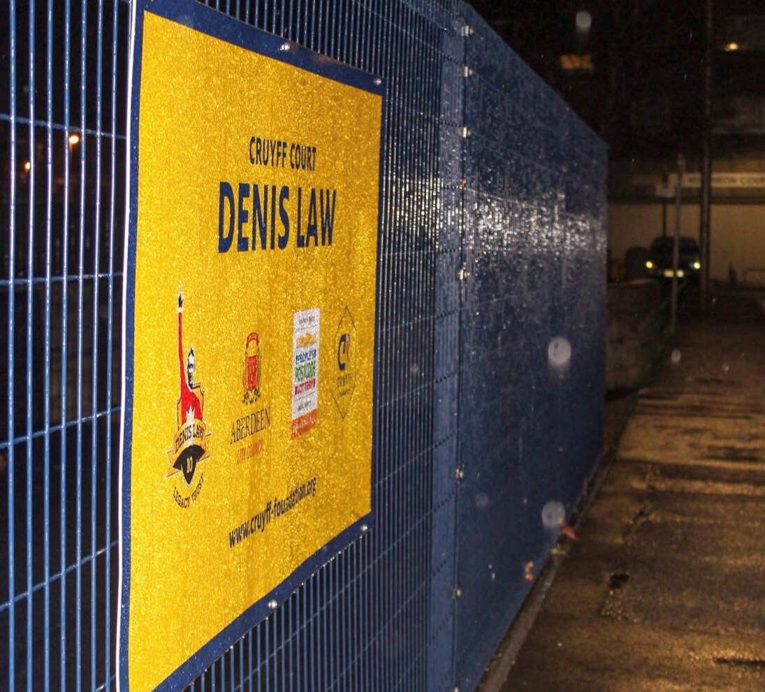 Cruyff Court Denis Law by Glenda