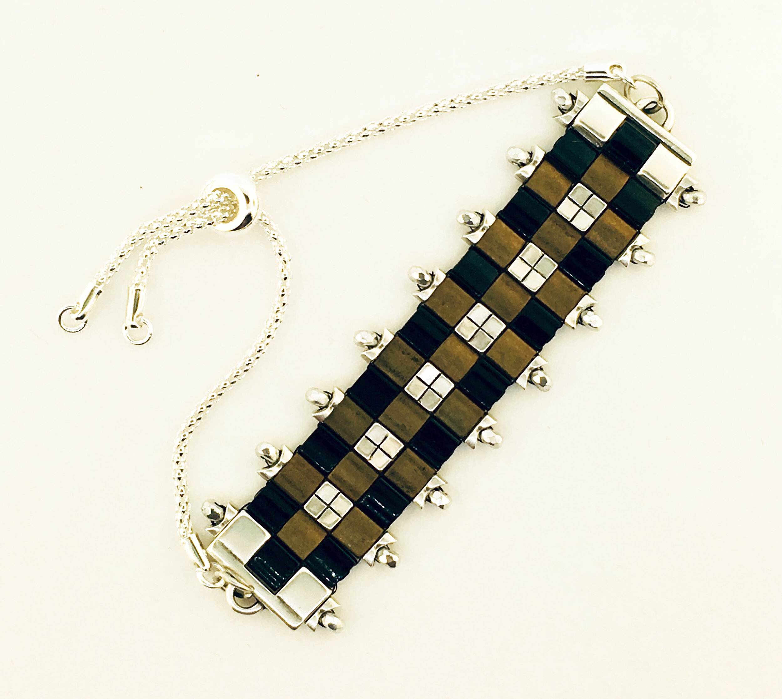 Town Square Bracelet Tutorial